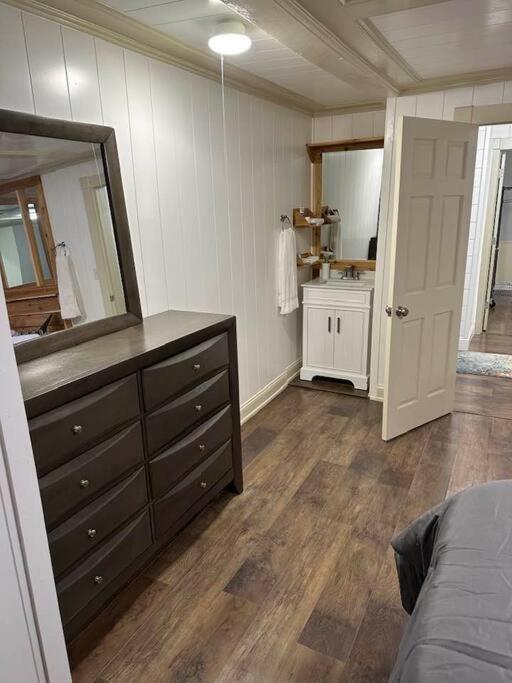 Hot Tub 5 Beds Lejlighed Moorhead Eksteriør billede